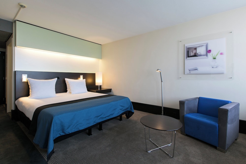 Habitación Premium, 1 cama de matrimonio grande, vistas a la ciudad del hotel Holiday Inn Eindhoven Centre, An Ihg. Foto 1
