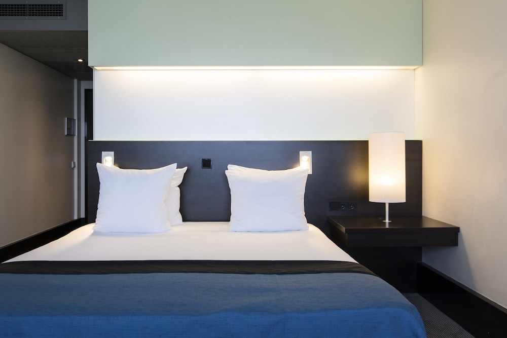 Habitación Premium, 1 cama de matrimonio grande, vistas a la ciudad del hotel Holiday Inn Eindhoven Centre, An Ihg