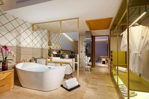 Suite con vistas al jardín del hotel Trs Yucatan - Adults Only - All Inclusive. Foto 4