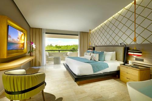 Suite Junior con vistas al jardín del hotel Trs Yucatan - Adults Only - All Inclusive. Foto 3