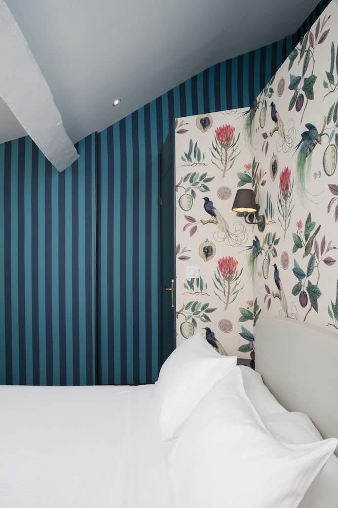 Habitación estándar doble del hotel Saint Germain. Foto 2