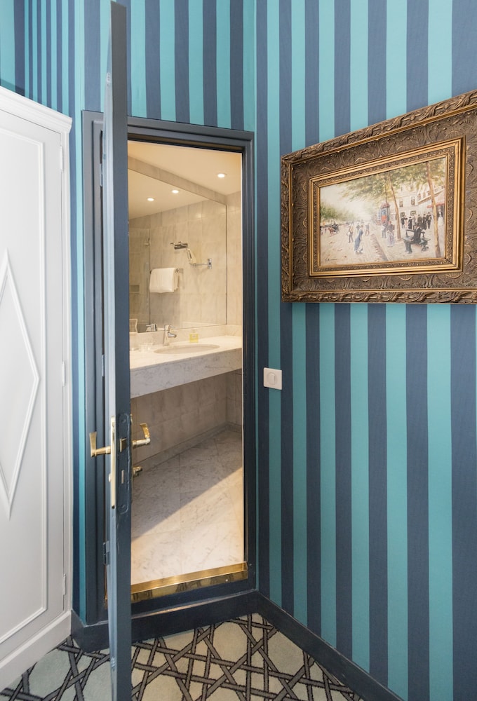 Habitación estándar doble del hotel Saint Germain. Foto 3