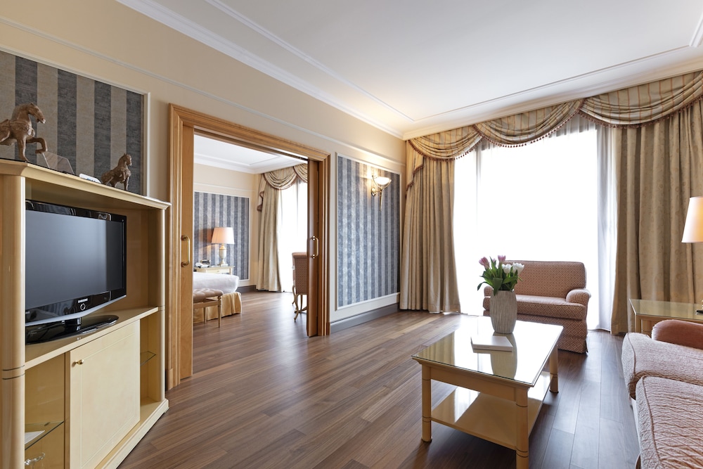 Suite del hotel Royal Carlton