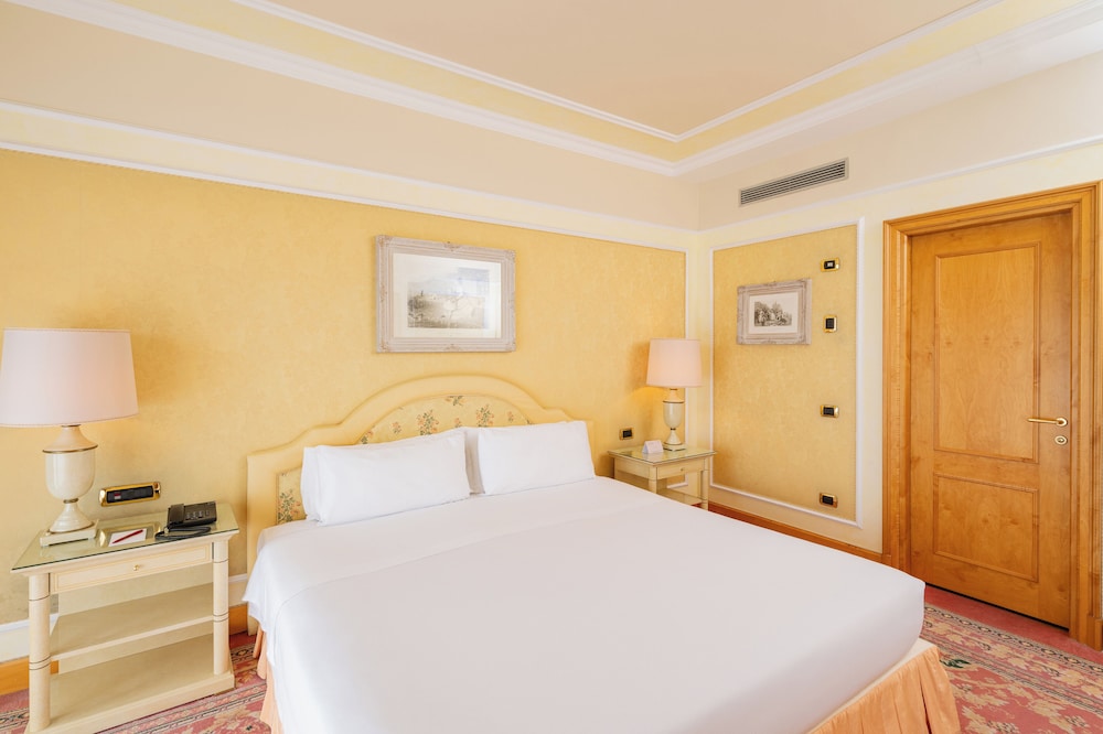 Suite del hotel Royal Carlton. Foto 7