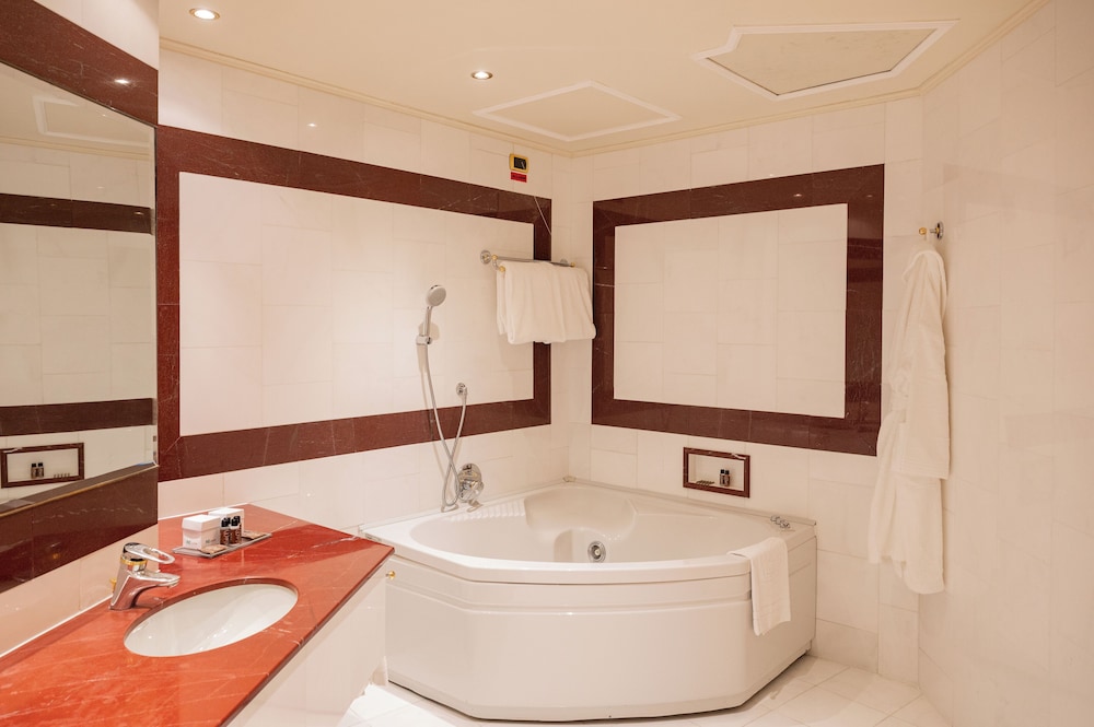 Suite del hotel Royal Carlton. Foto 27