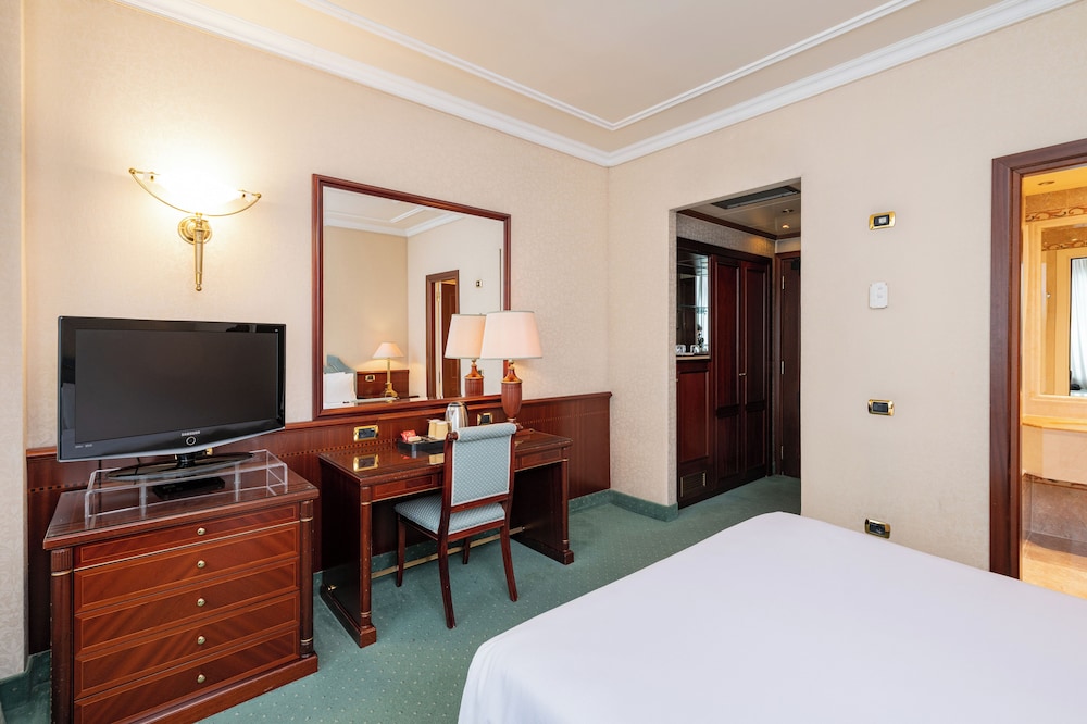 Habitación Clásica del hotel Royal Carlton. Foto 3
