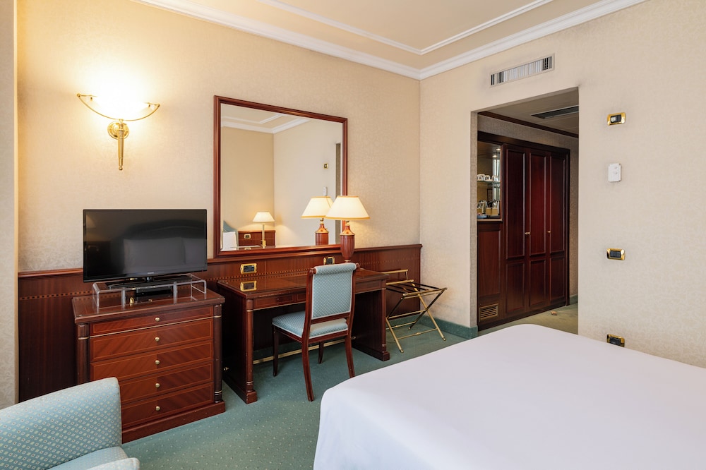 Habitación Doble Superior del hotel Royal Carlton. Foto 1