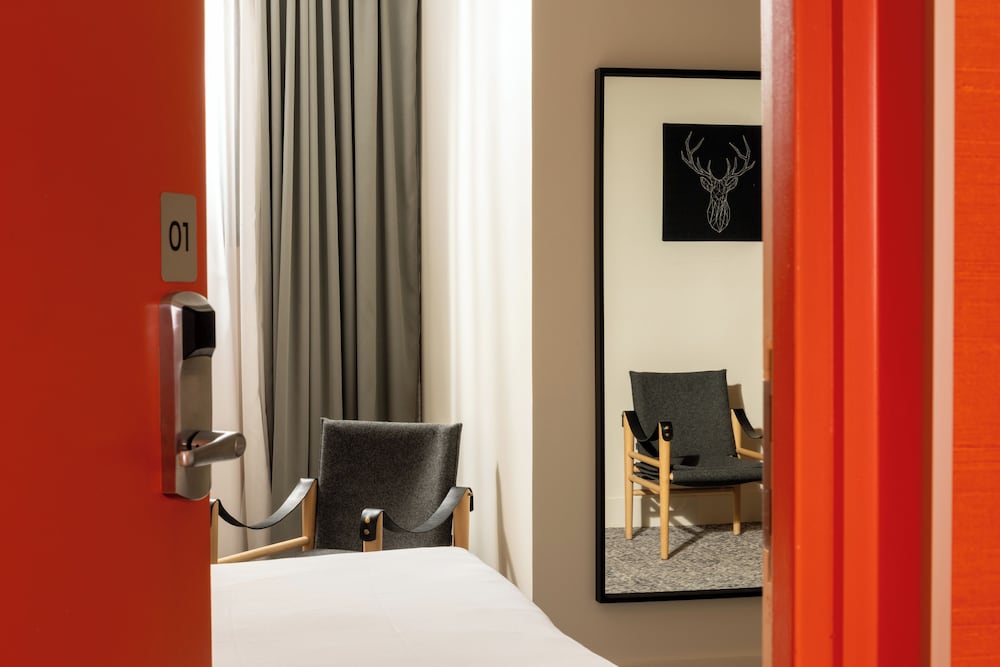 Habitación estándar doble, accesible en silla de ruedas del hotel Paris Bastille. Foto 2