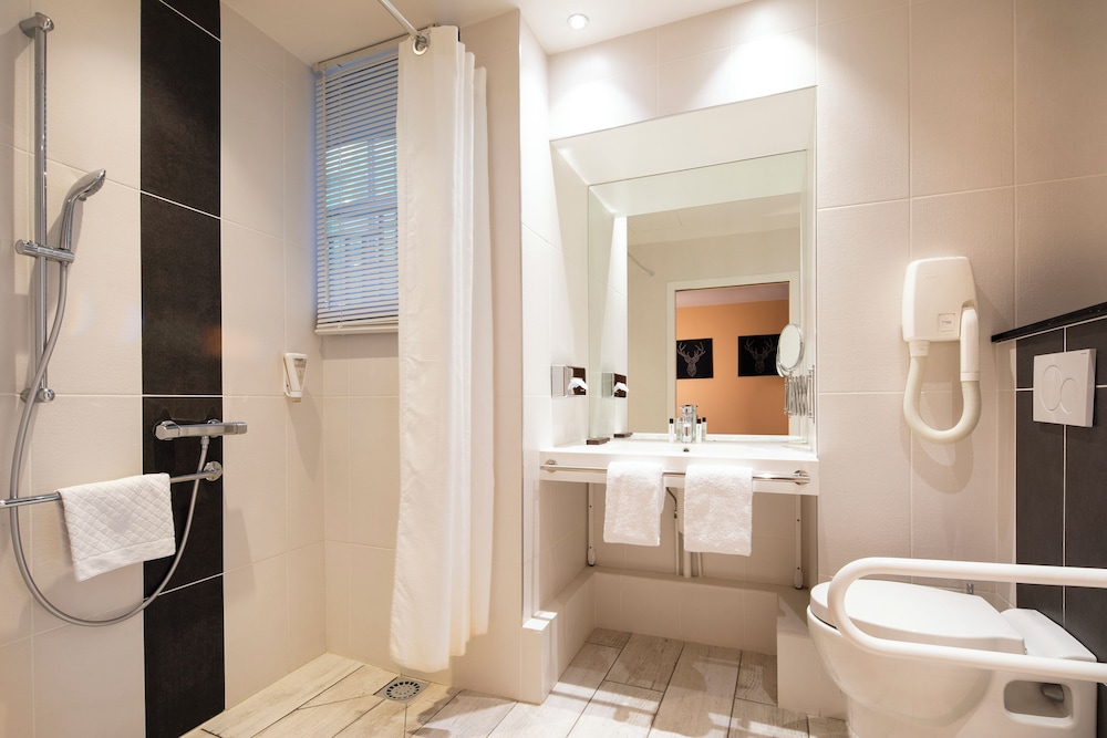 Habitación estándar doble, accesible en silla de ruedas del hotel Paris Bastille. Foto 4