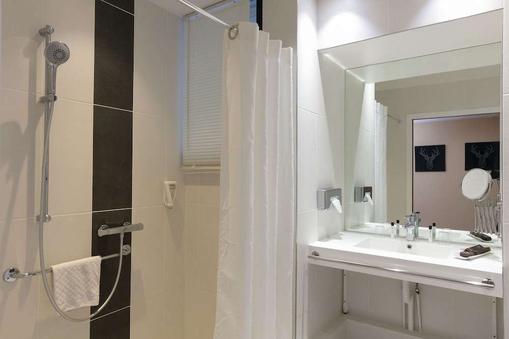 Habitación individual, 1 cama doble del hotel Paris Bastille. Foto 6