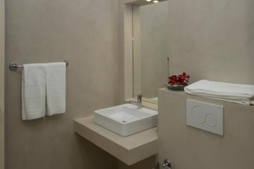 Habitación Doble Confort - 1 o 2 camas del hotel Navegadores. Foto 4