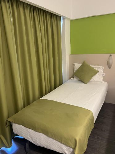 Twin Comfort with Extra bed del hotel Navegadores. Foto 2