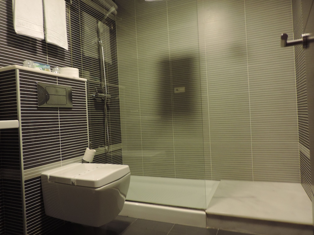 Habitación Doble con Cama supletoria del hotel Junquera. Foto 5