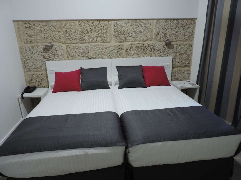 Habitación económica doble del hotel Junquera. Foto 1