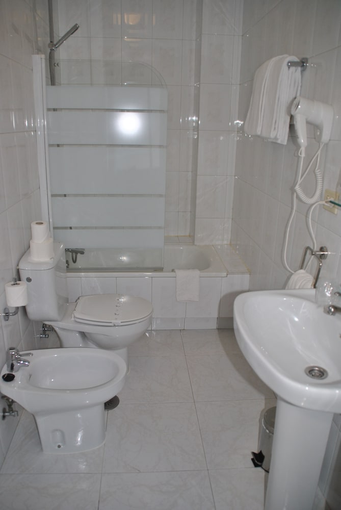 Habitación económica doble del hotel Junquera. Foto 4