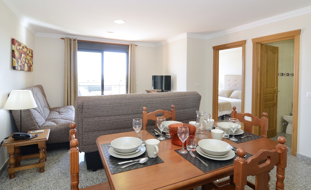 Apartamento estándar, 1 habitación, terraza (4 people) del hotel Nuriasol. Foto 4