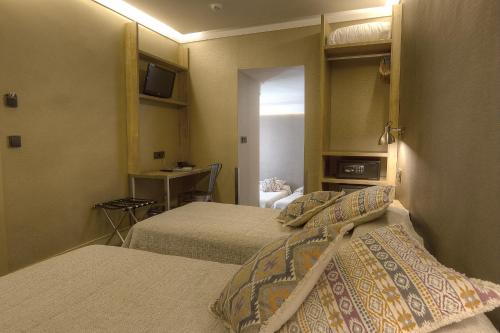 Habitación Familiar del hotel Los Patios. Foto 1