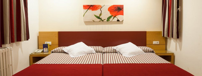 Habitación doble del hotel Amic Colon