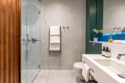 Suite Signature de 1 dormitorio del hotel Town Hall. Foto 4