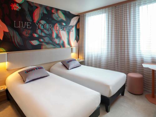 Habitación Doble Estándar - 2 camas del hotel Campanile Bordeaux Centre - Gare Saint-jean