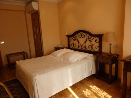 Habitación Doble del hotel Aranda. Foto 2