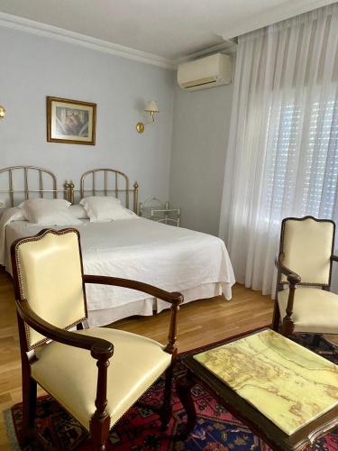 Habitación Doble del hotel Aranda. Foto 6