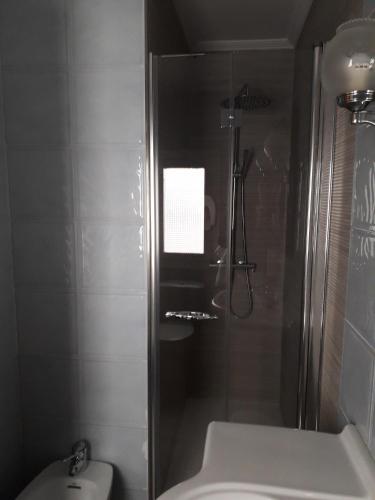 Habitación Individual del hotel Aranda. Foto 3
