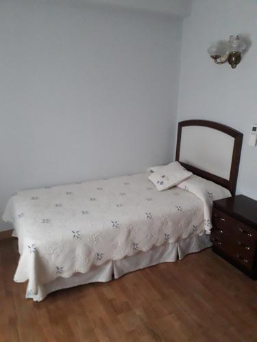 Habitación Individual del hotel Aranda. Foto 4