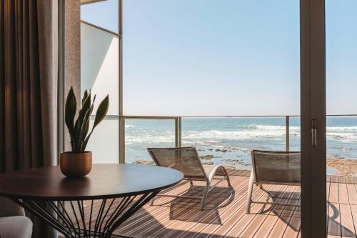 Habitación Doble con vistas al mar del hotel Flôr de Sal by The Editory. Foto 6