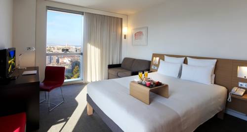 Doble Ejecutiva cama grande (Max 2 Adultos) del hotel Novotel Barcelona City