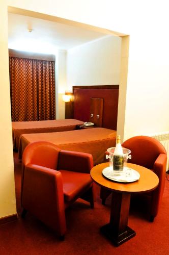 Habitación Triple del hotel Samasa Fundão. Foto 1