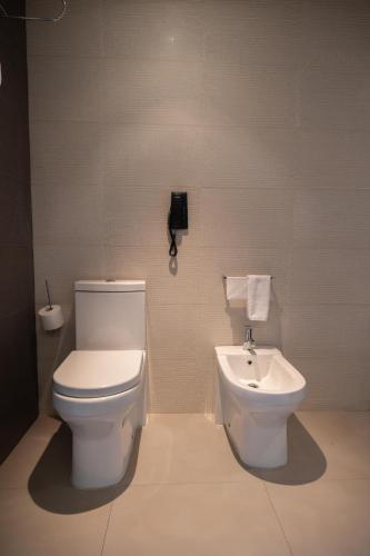 Habitación Doble para no fumadores - 2 camas del hotel Ciudad De Ponferrada. Foto 2