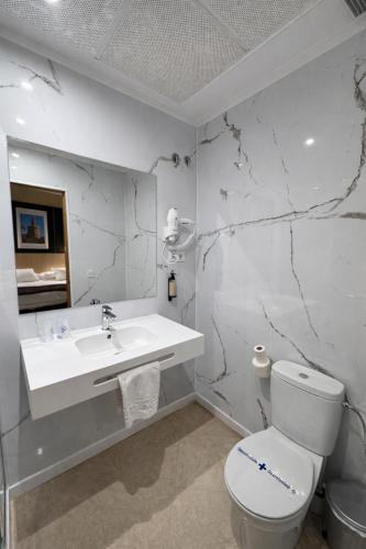 Habitación Doble del hotel Duquesa. Foto 6