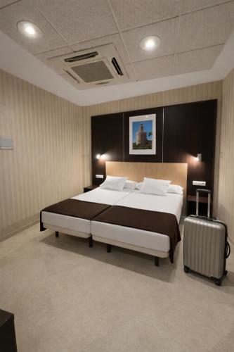 Habitación Doble Económica del hotel Duquesa. Foto 4