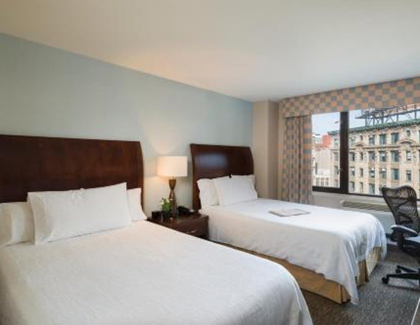Habitación Doble con vistas a la ciudad - 2 camas dobles del hotel AMTD Idea Tribeca. Foto 2