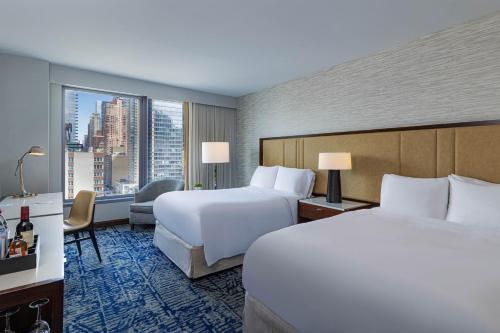 Habitación Doble Clásica con 2 camas dobles - Planta baja del hotel Intercontinental New York Times Square