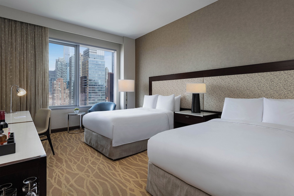 Habitación Premium, 2 camas dobles (Midtown View) del hotel Intercontinental New York Times Square. Foto 5