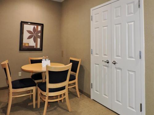 Estudio Doble Deluxe del hotel Marco LaGuardia Hotel & Suites. Foto 2