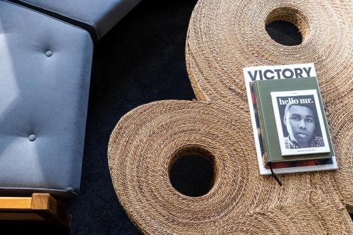 Habitación amplia del hotel Ace Hotel New York. Foto 6