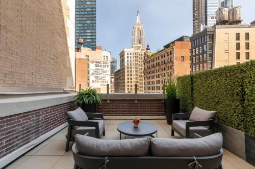 Habitación Deluxe con 2 terrazas completas del hotel Broadway Plaza. Foto 8