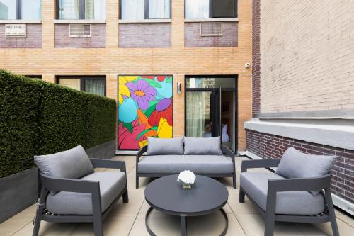 Habitación Deluxe con 2 terrazas completas del hotel Broadway Plaza. Foto 10