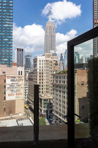 Habitación Deluxe con 2 terrazas completas del hotel Broadway Plaza