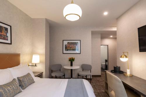 Habitación Deluxe - 1 cama grande del hotel Broadway Plaza. Foto 5