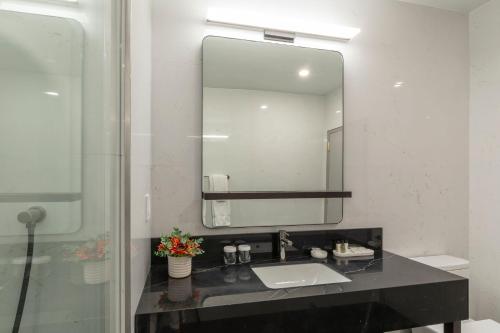 Suite Junior Deluxe - 2 camas extragrandes del hotel Broadway Plaza. Foto 6