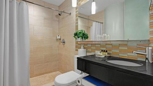 Alojamiento Premier con cama extragrande del hotel Ink 48. Foto 7