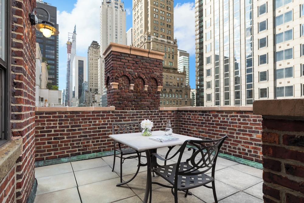 Suite estudio ejecutiva, 1 habitación, terraza del hotel Hotel 57. Foto 2