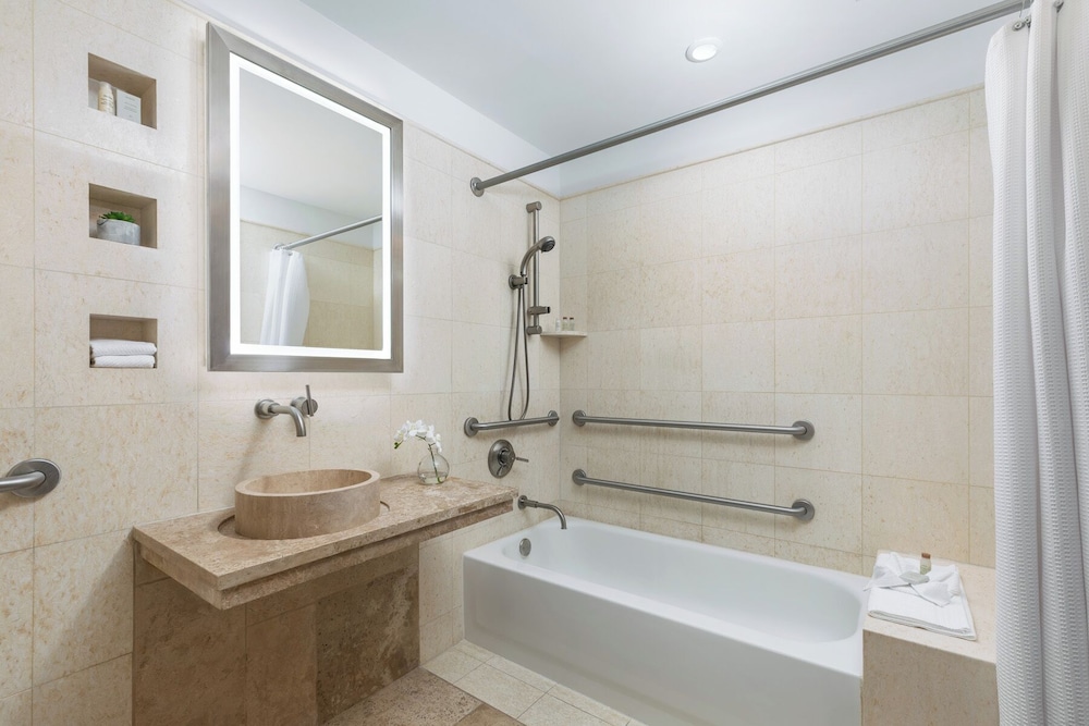 Habitación, 1 cama doble, accesible en silla de ruedas del hotel Hotel 57. Foto 4