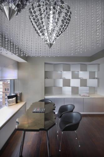 Suite Deluxe de 1 dormitorio con vistas a la ciudad - 1 cama extragrande - No fumadores del hotel The Washington. Foto 5