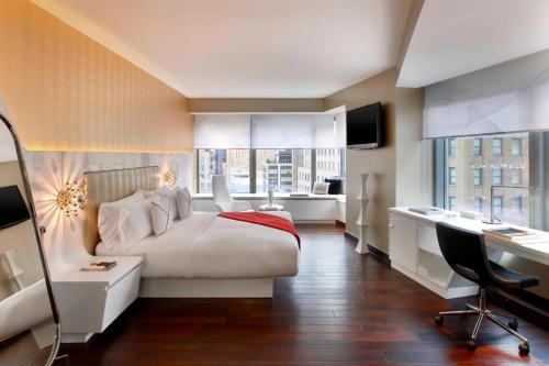 Suite Deluxe de 1 dormitorio con vistas a la ciudad - 1 cama extragrande - No fumadores del hotel The Washington. Foto 8