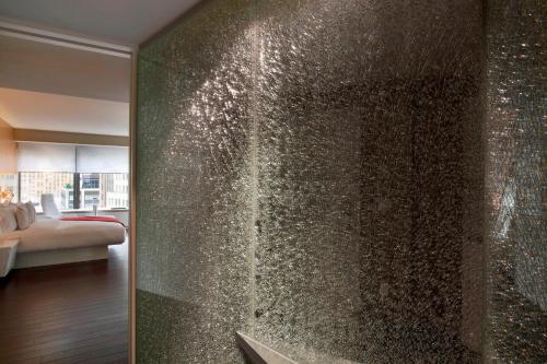 Suite Deluxe de 1 dormitorio con vistas a la ciudad - 1 cama extragrande - No fumadores del hotel The Washington. Foto 12